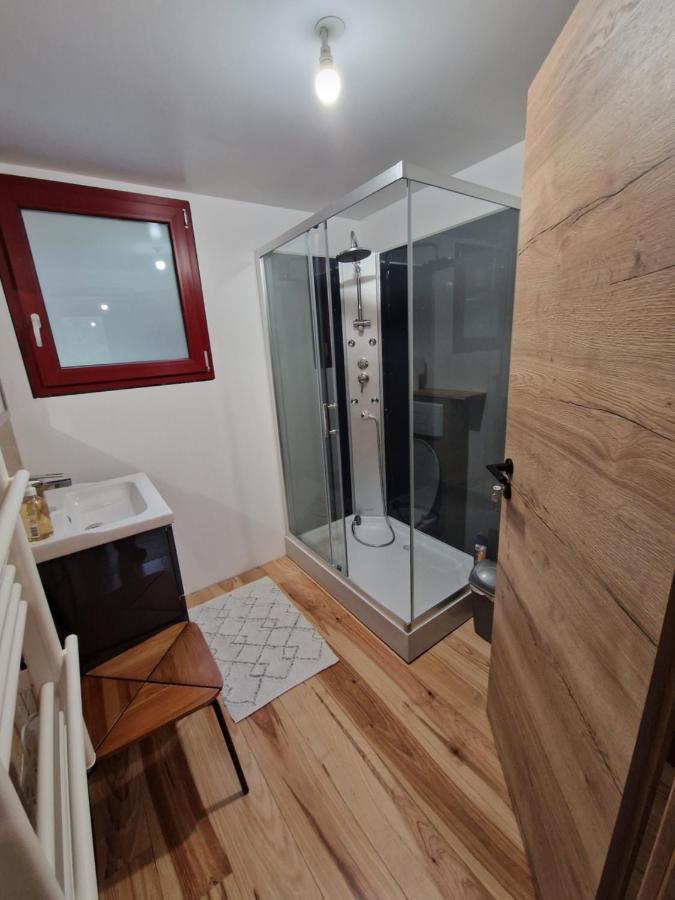 Chalet De La Foret 1 A 6 Pers Saint-Sauveur  Екстериор снимка