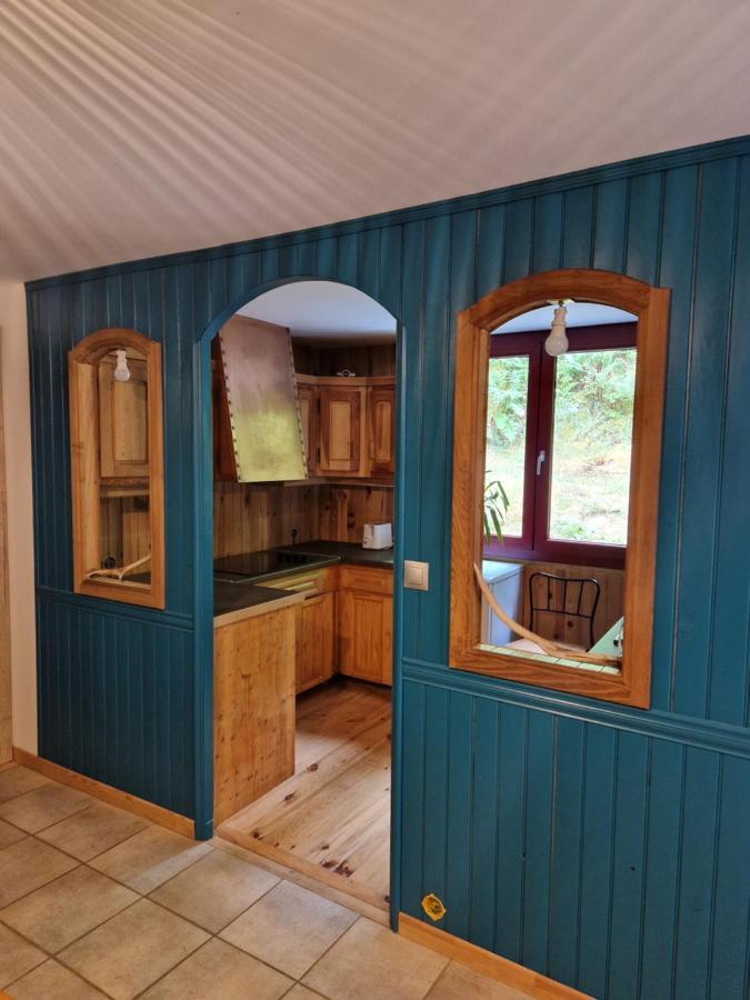 Chalet De La Foret 1 A 6 Pers Saint-Sauveur  Екстериор снимка
